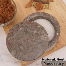 Load image into Gallery viewer, Magnet Candy with Compartment