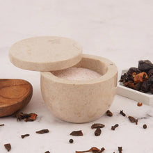 Load image into Gallery viewer, Magnet Candy with Compartment