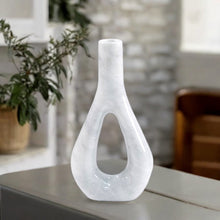 Load image into Gallery viewer, Oval Vase