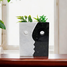 Load image into Gallery viewer, Ying Yang Vase